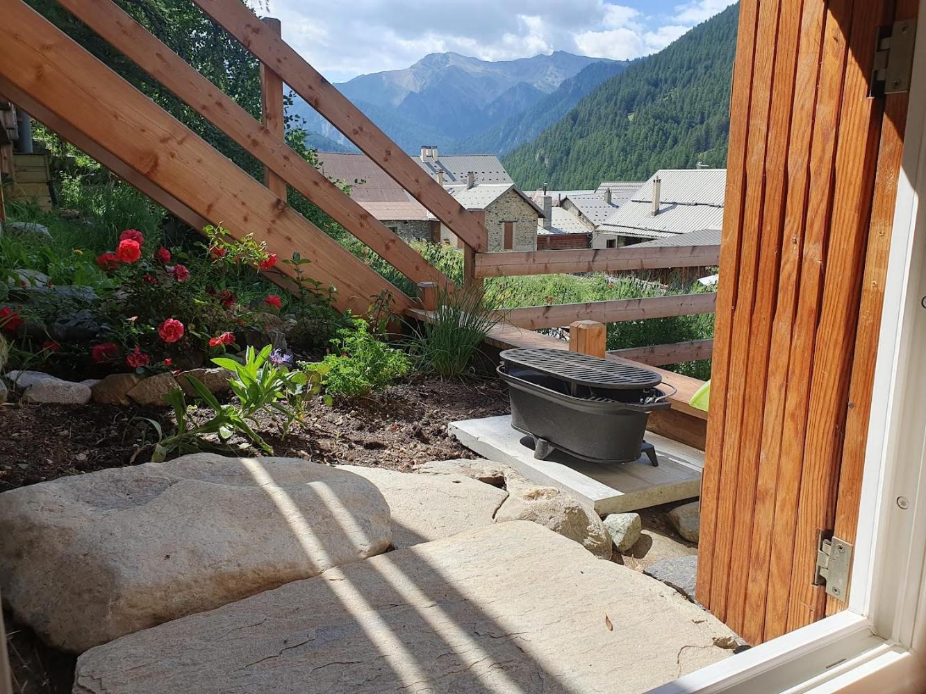 Chalet Ailleurs Appartement A Molines En Queyras Exterior photo